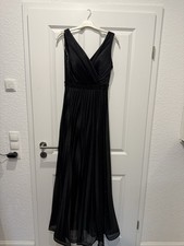 Abendkleid In Schwarz