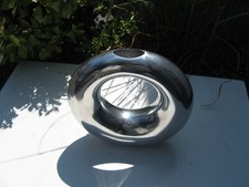 DESIGN Omega Vase elegante Dekoration besondere Form Edelstahl