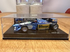 Minichamps 1:43 – Michael