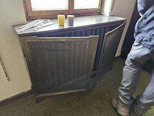 Alte Heizkörperverkleidung