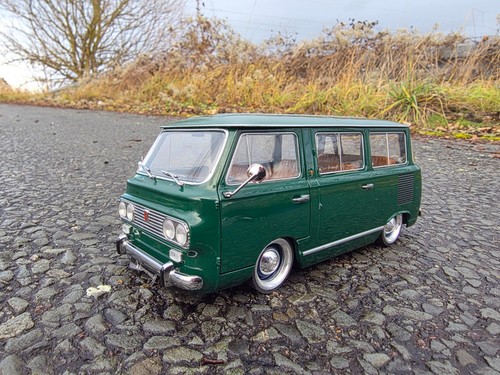 Fiat 850 bus familiare - 1:18,