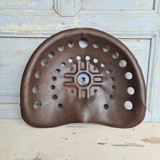 B3385 Alter Traktor Sitz | Schlepper Sitz aus Eisen um 1950 | Trecker