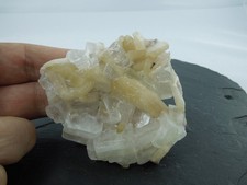 Stilbit auf Apophyllit (K8)