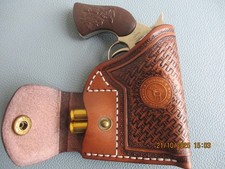 Western Leder Revolver + Gürtelholster mit Deko Revolver