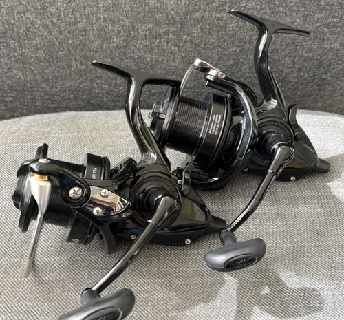 Paar daiwa emblem - daiwa,