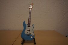 Mini Gitarre 25cm Powder Blue Fenda Stratocaster Wohnraum Deko Sammler (4-47)