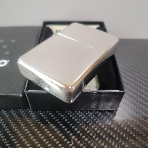 Zippo 2004 sterling silver - 2004,