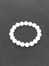 Zierliche weiße Jade glatte