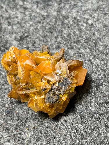 Wulfenit erupcion mine los - mine,,