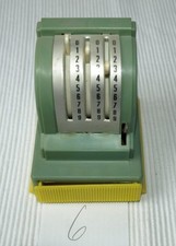 kleine grün gelbe Kaufladen