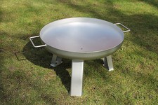 Klöpperboden Edelstahl Feuerschale Ø 60 cm 600 mm inkl. Füße und Griffe 1.4301