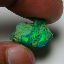 Seltener grüner Opal grob