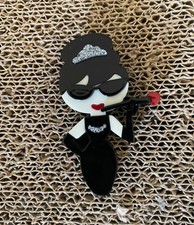 Süsse Brosche Acryl  Audrey Hepburn  NEU