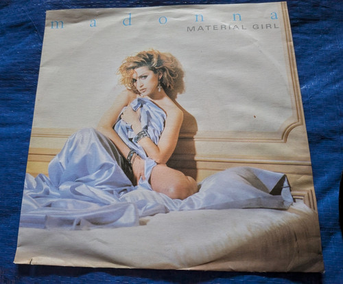 Madonna material girl - material,
