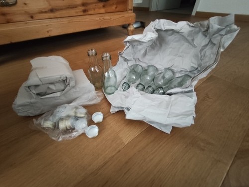 Glasflaschen 100 ml mit - 12,