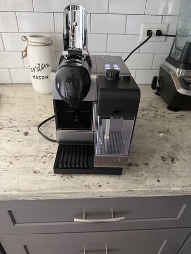 Longhi nespresso lattissima - de'longhi,