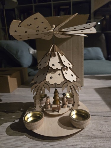 Tischpyramide handarbeit aus - handarbeit,