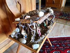 Krippe, handgearbeitet, mit