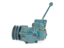 Mähwerksantrieb für Messerbalken Mähwerk vom Hanomag R217 S Traktor