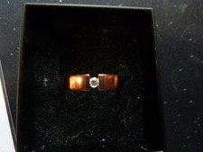 Rotgoldring 333er mit Diamant