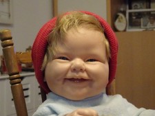 Süße Babypuppe 42cm im