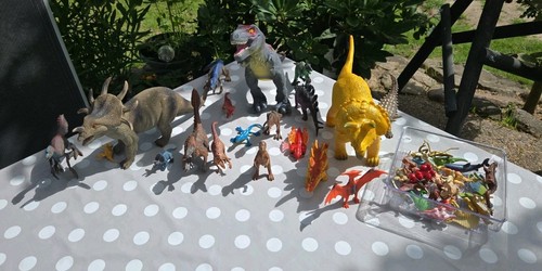 Dinosaurier spielzeug konvolut - spielzeug,