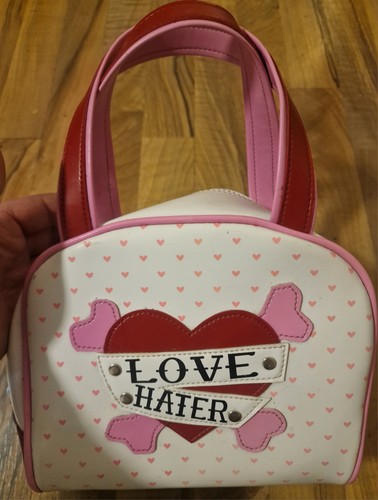 Love hater valentine - love,