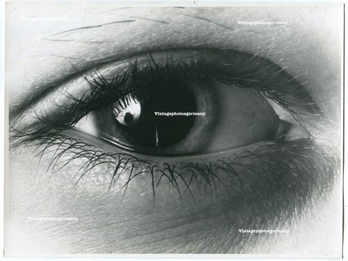 G1037 artistic photo human eye - artistic,