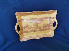 Serviertablett mit Griffen