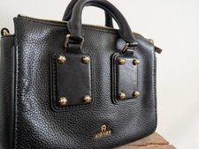 Aigner Tasche Nova Schwarz  Mit Schultergurt Umhängetasche