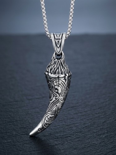 Kette mit anhänger - kette,