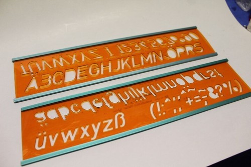 Schriftschablone abc - 2x,