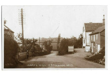 Stonham, Angel Hill, Suffolk, RP Postkarte.