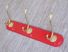 Wand-Garderobe 44cm Rot/Gold Messing/Holz 3 Haken 50/60er Rockabilly Vintage