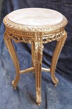 GUERIDON TISCH AUS MASSIVHOLZ VERGOLDET MIT FLACHEM BLATTGOLD. MARMOR EINES SCHLOSSES