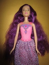 B2111) ALTE LEA BARBIE MATTEL