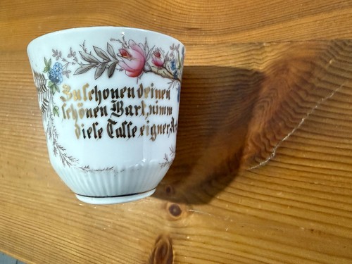 Barttasse 1900 erbstück - barttasse, um
