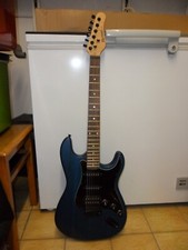 E-Gitarre Martinez schwarze Hardware OpenPore-Lackierung - TOP !!!