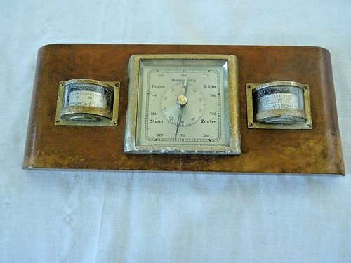 Wandbarometerstation aus holz - wandbarometerstation,
