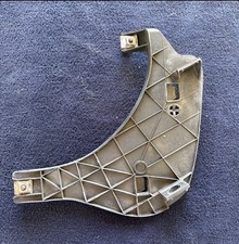 SCHEINWERFERHALTERUNG SCHEINWERFER HALTER LINKS + RECHTS SET SATZ FÜR A4 B6 