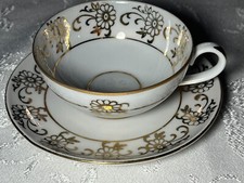 Mokkatasse und Untertasse mit