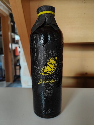 Yuzilla black gin - -, 1