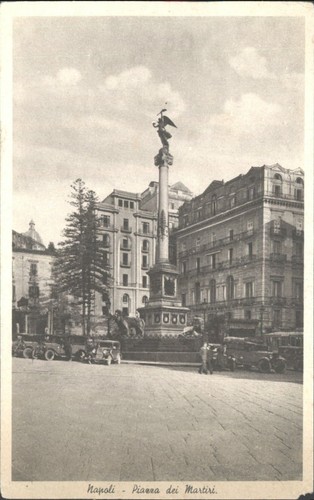 Napoli piazza dei martiri - napoli,