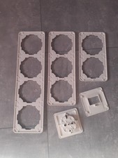 Rahmen (doppelt, dreifach, vierfach) und Steckdosen von Jung, weiß / cremeweiß