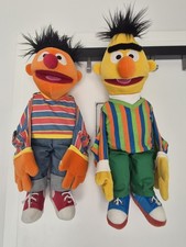 Original living puppets - living,