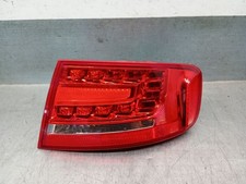 8K5945096K HECKLEUCHTE RECHTS