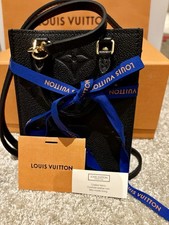 Louis Vuitton, Petit Sac Plat