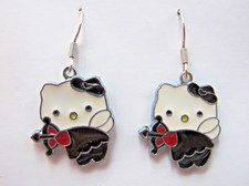Süße HELLO KITTY Ohrringe |