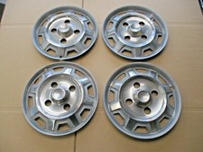 Ford Taunus P5 P6 P7 Granada Consul Radkappe Radzierring hub cap SET 4-Stück NEU