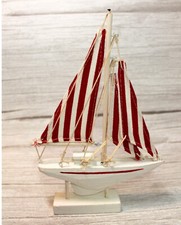 Deko Segelboot rot-weiß 22 x